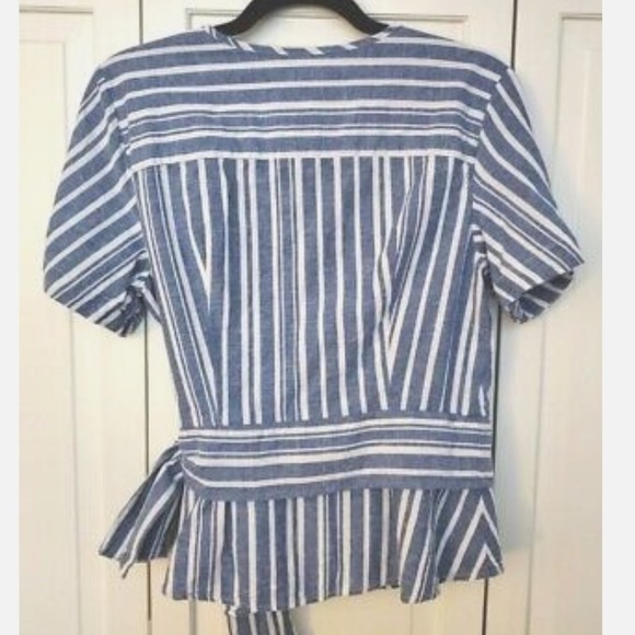 Max Studio Size L Blue & White Striped Denim Style Wrap Top Blouse - Picture 4 of 7